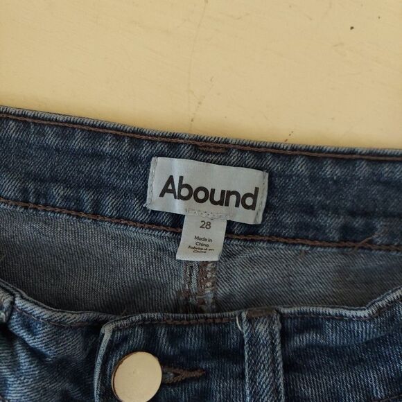 Abound High Rise Cuffed Denim Shorts Sz 28 - Picture 3 of 9